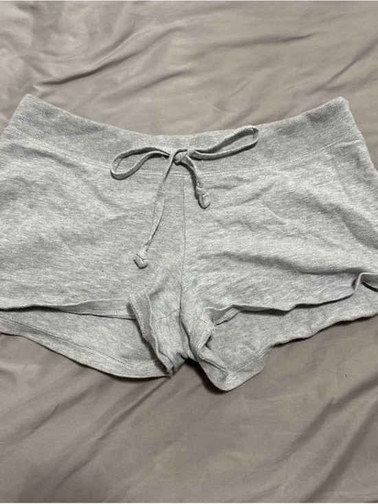Brandy Melville Pants - BNWOT Brandy Melville Grey Knit Lounge Shorts